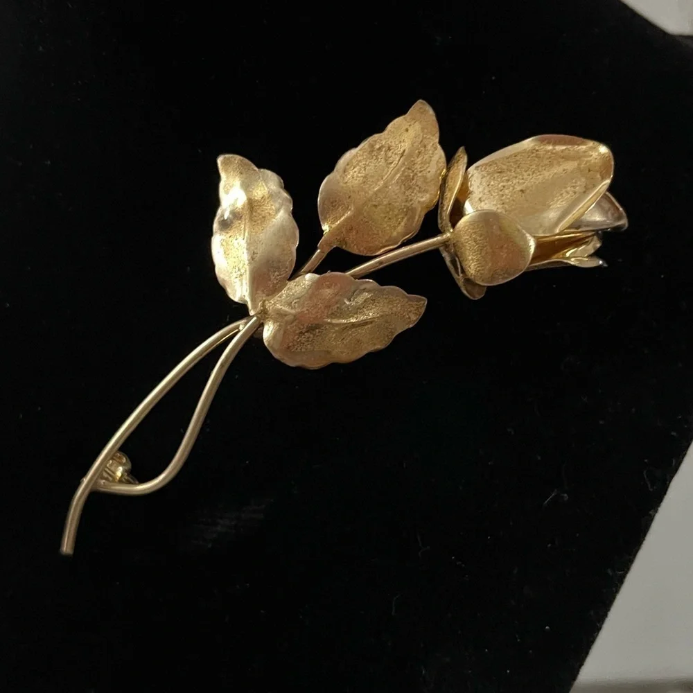 Gold large Rose Brooch made in Austria Vintage
